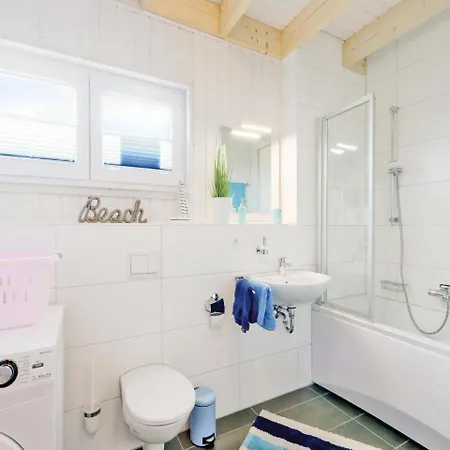 Ferienh M Saunawhirlwanne Сasa de vacaciones *